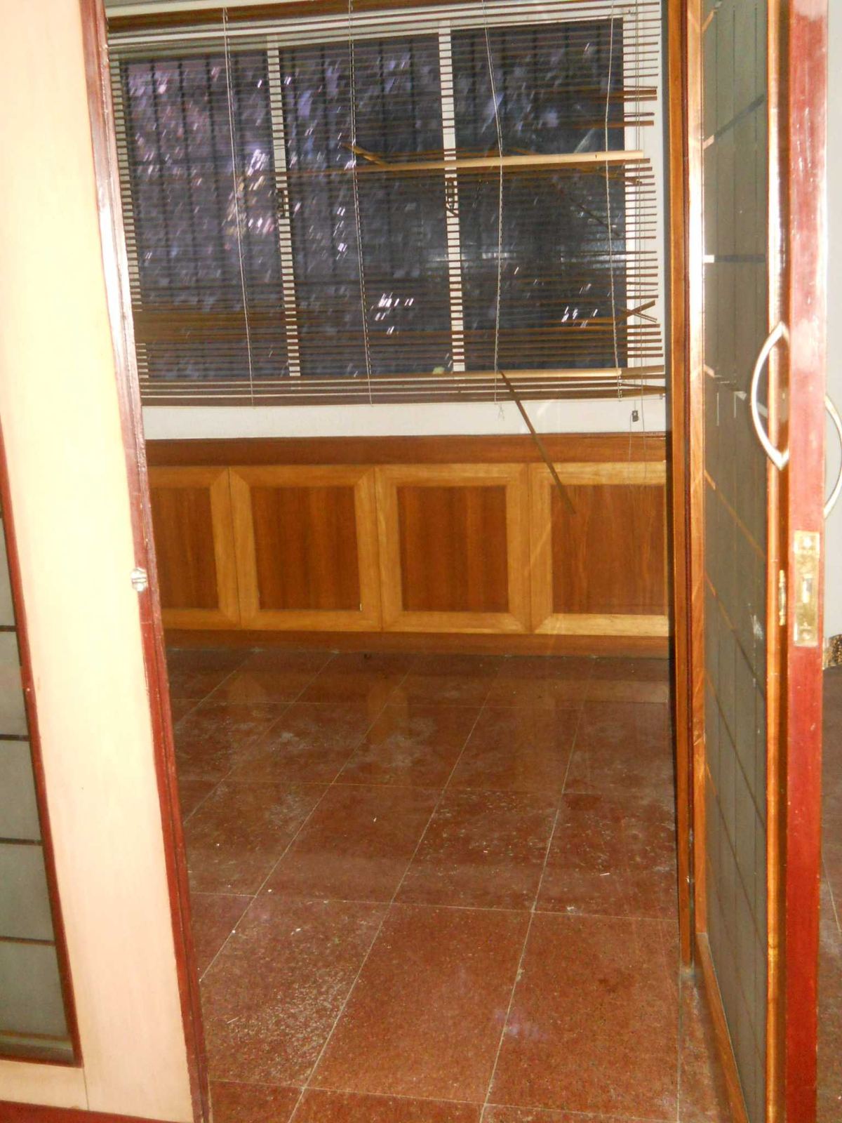 Photo 2 of 8